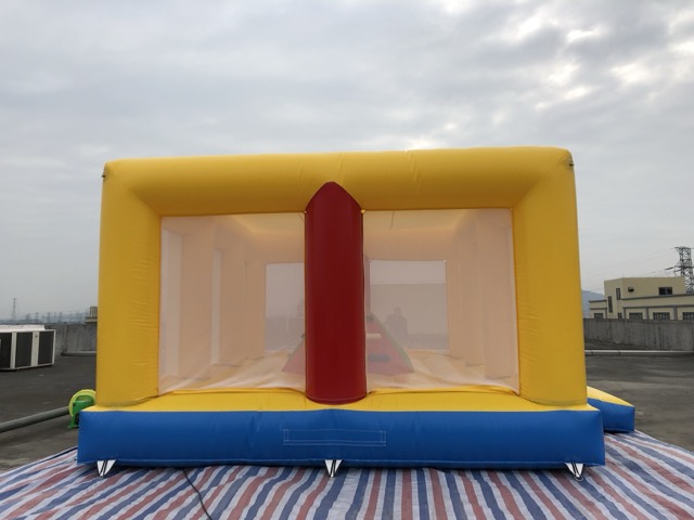 阳光萌趣充气跳床