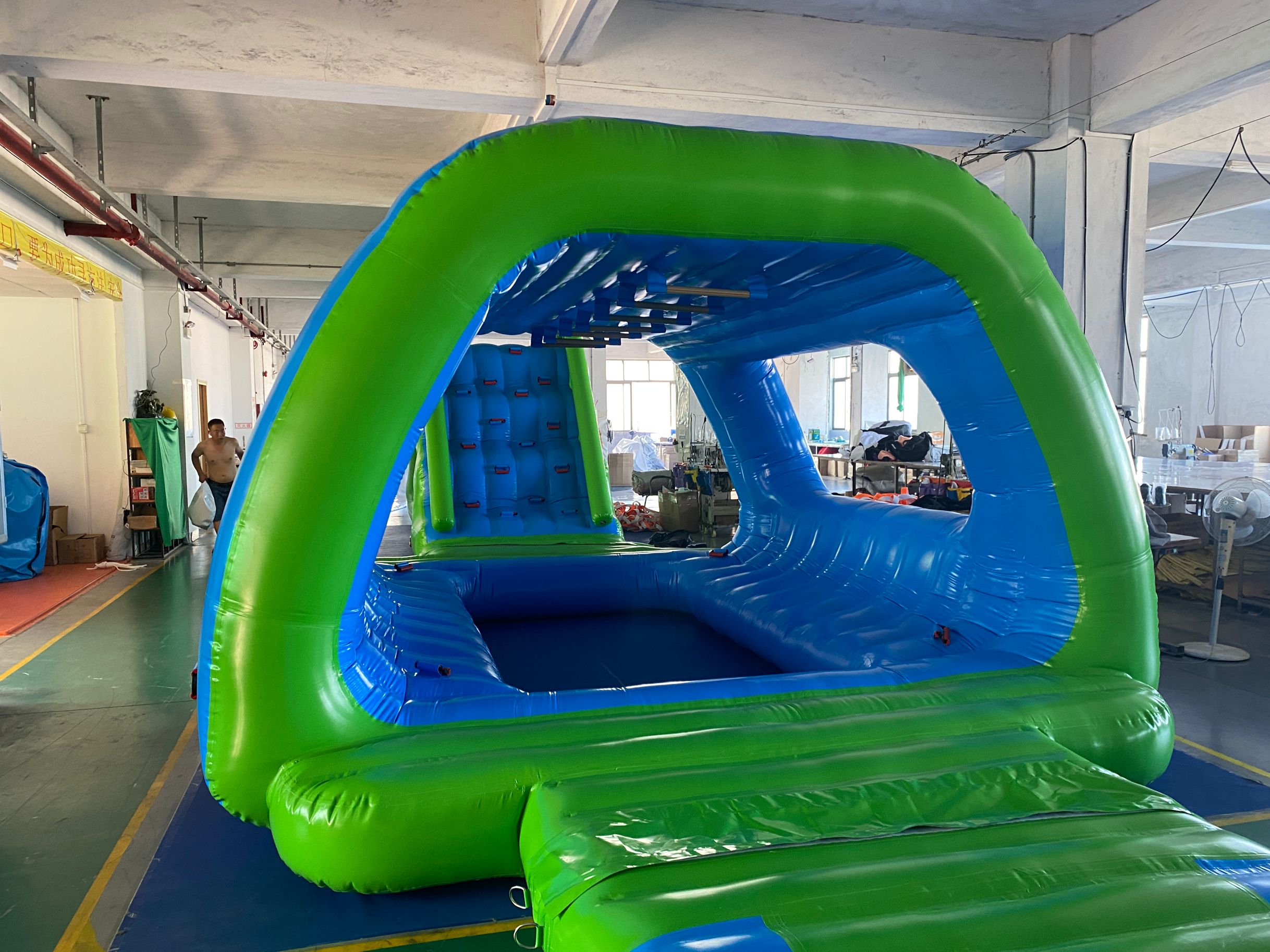 绿蓝栏杆水上闯关道具出售