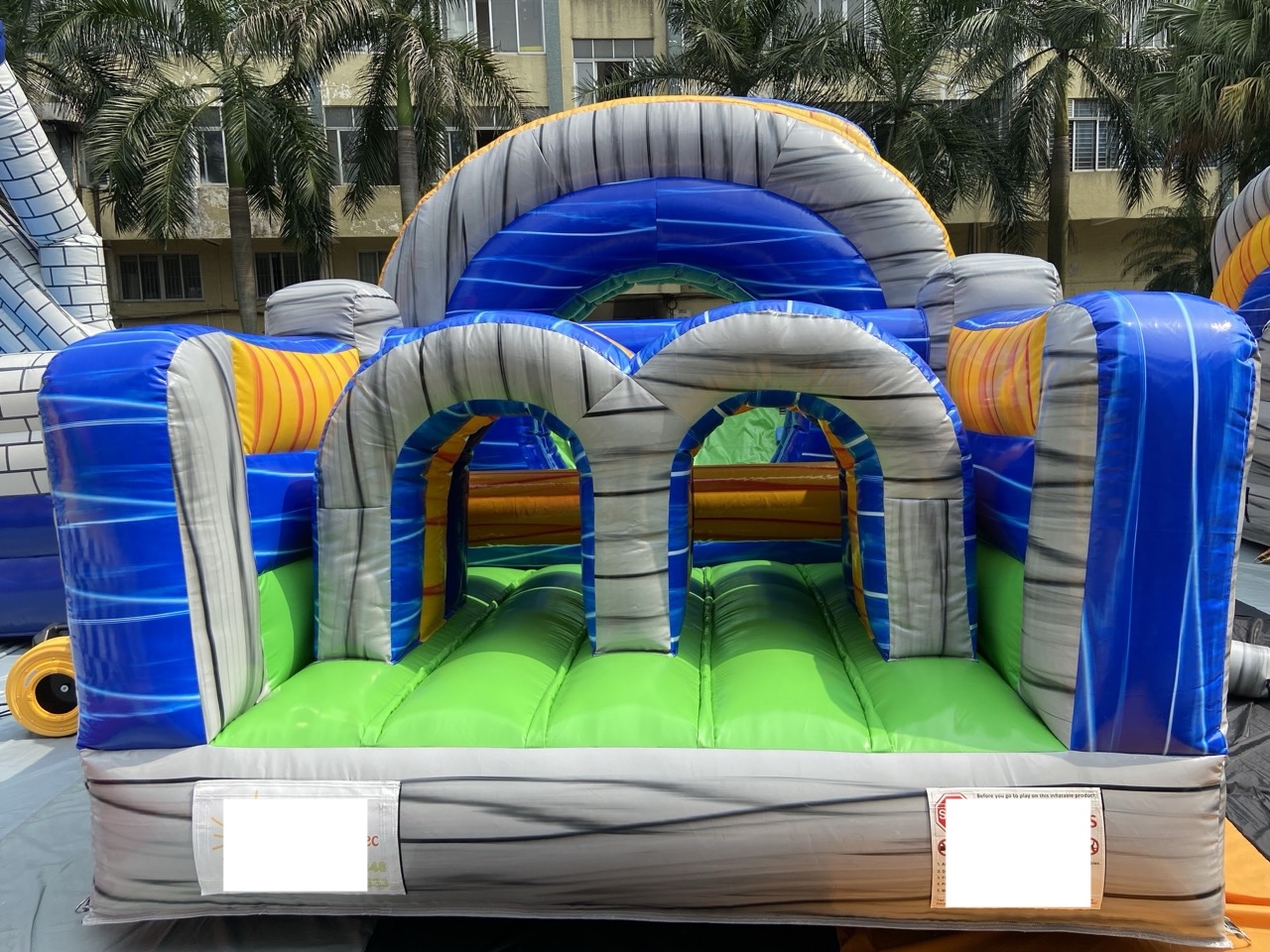 丛林冒险充气障碍城堡出售